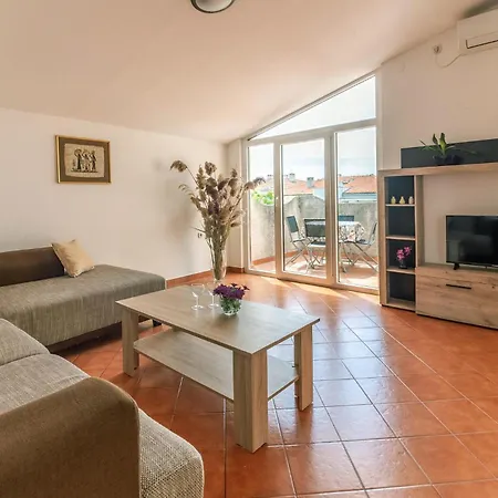 Awesome In With Kitchen Apartment *
